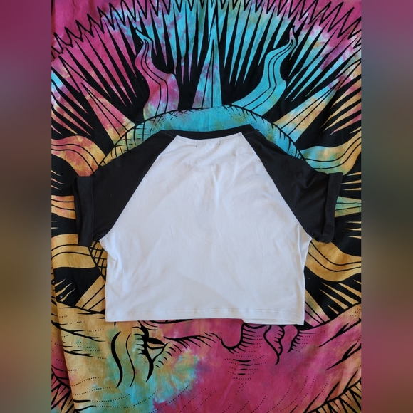 Stylish Streetwear Society Crop Top - Picture 3 of 6